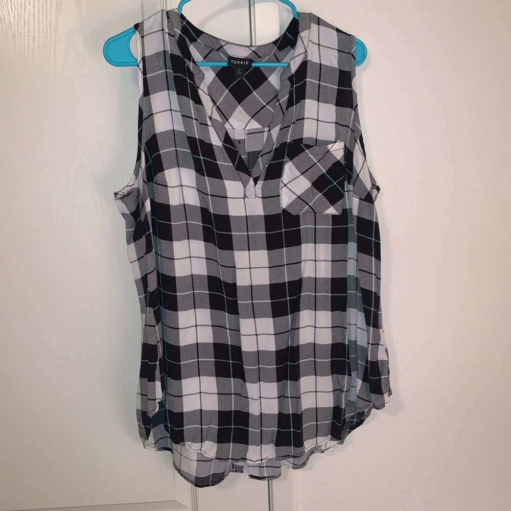 Torrid Black and White Plaid tank